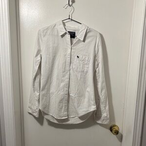 Abercrombie & Fitch White Casual Button-Down Shirt